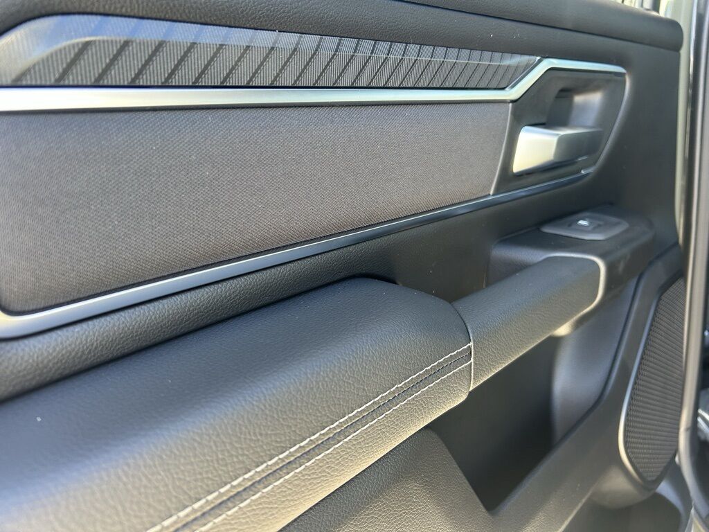 2026 Ram 1500 Big Horn/Lone Star Crestwood KY