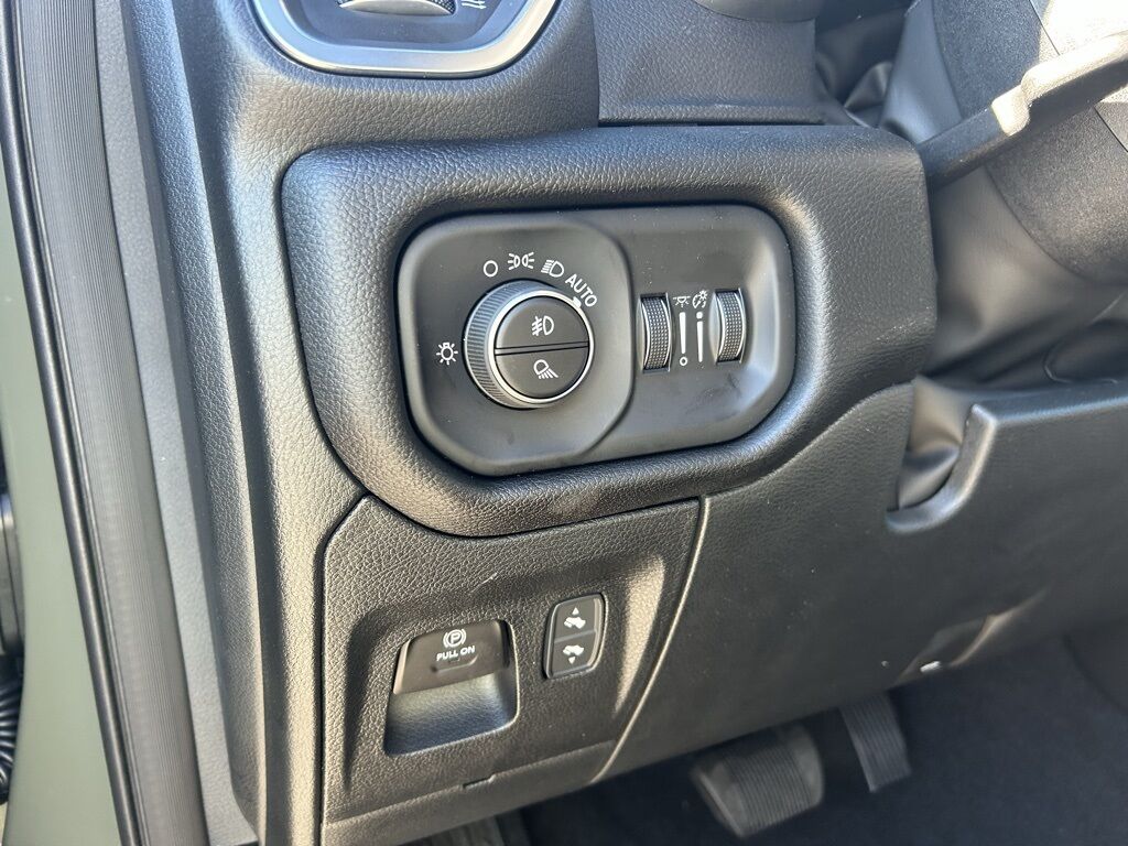 2026 Ram 1500 Big Horn/Lone Star Crestwood KY