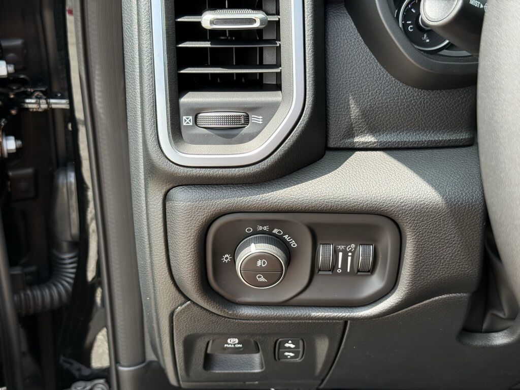 2026 Ram 1500 Big Horn/Lone Star Crestwood KY