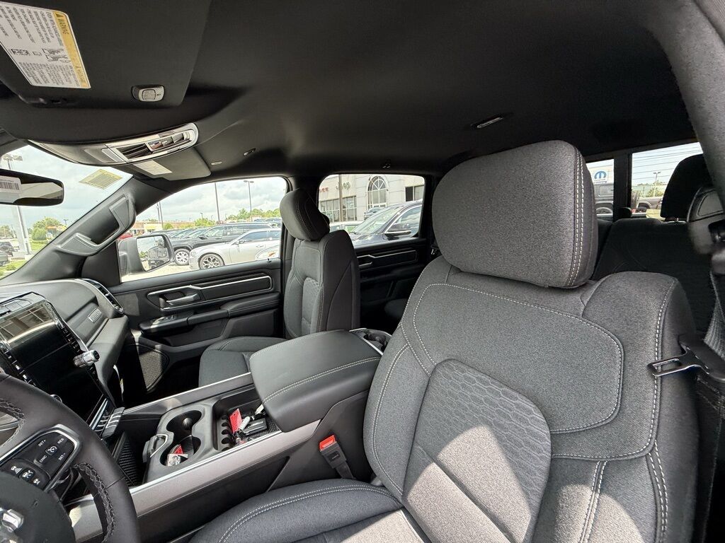 2026 Ram 1500 Big Horn/Lone Star Crestwood KY