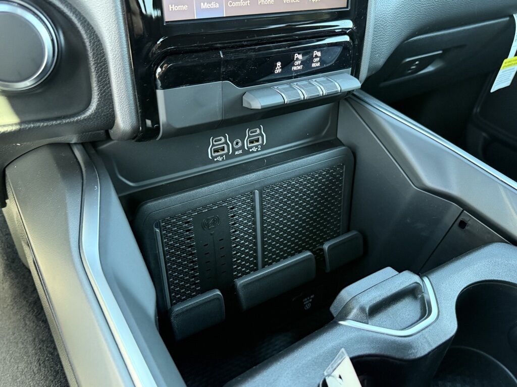 2026 Ram 1500 Big Horn/Lone Star Crestwood KY