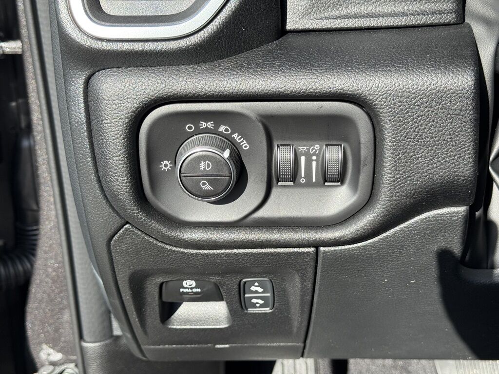 2026 Ram 1500 Big Horn/Lone Star Crestwood KY