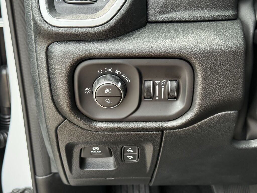 2026 Ram 1500 Big Horn/Lone Star Crestwood KY