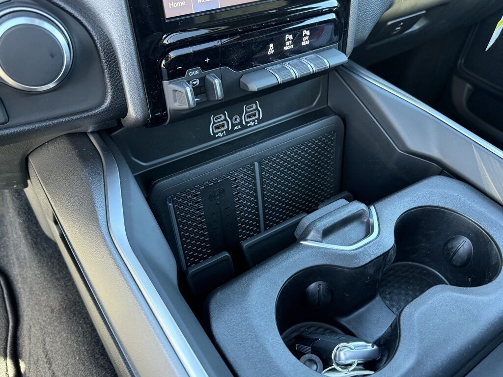 2026 Ram 1500 Big Horn/Lone Star Crestwood KY