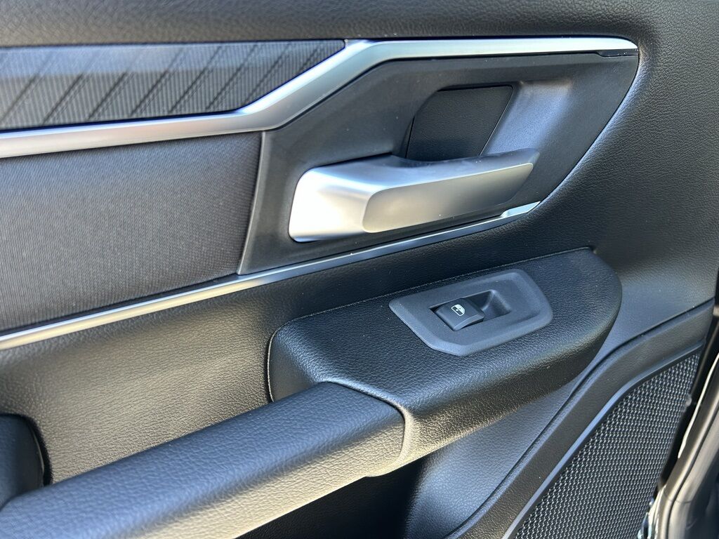 2026 Ram 1500 Big Horn/Lone Star Crestwood KY