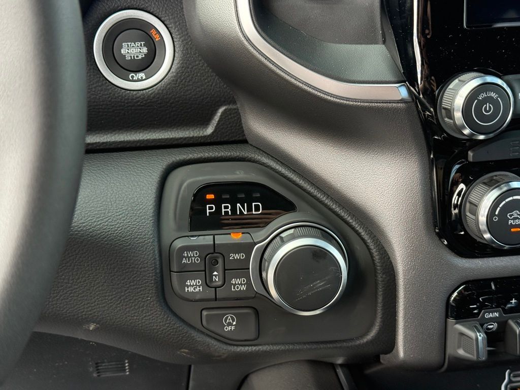 2026 Ram 1500 Big Horn/Lone Star Crestwood KY