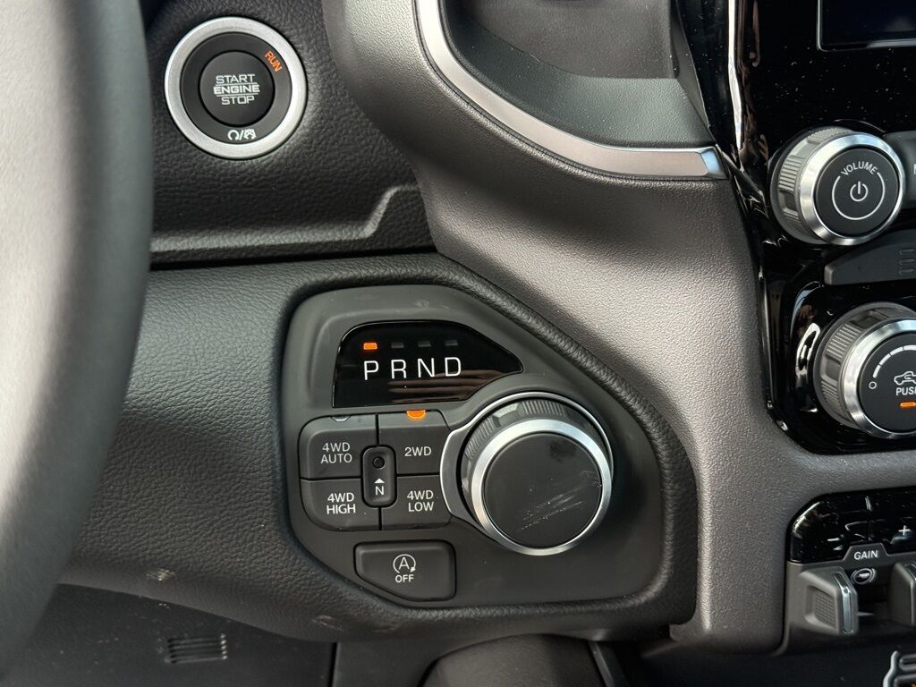 2026 Ram 1500 Big Horn/Lone Star Crestwood KY