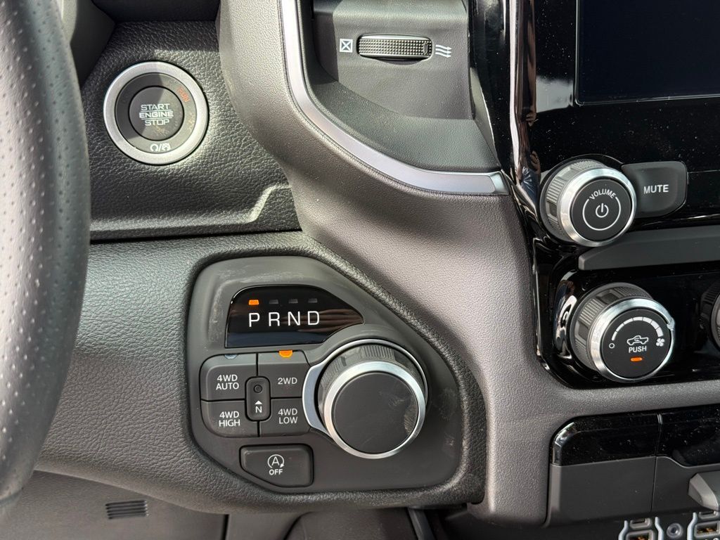 2026 Ram 1500 Big Horn/Lone Star Crestwood KY