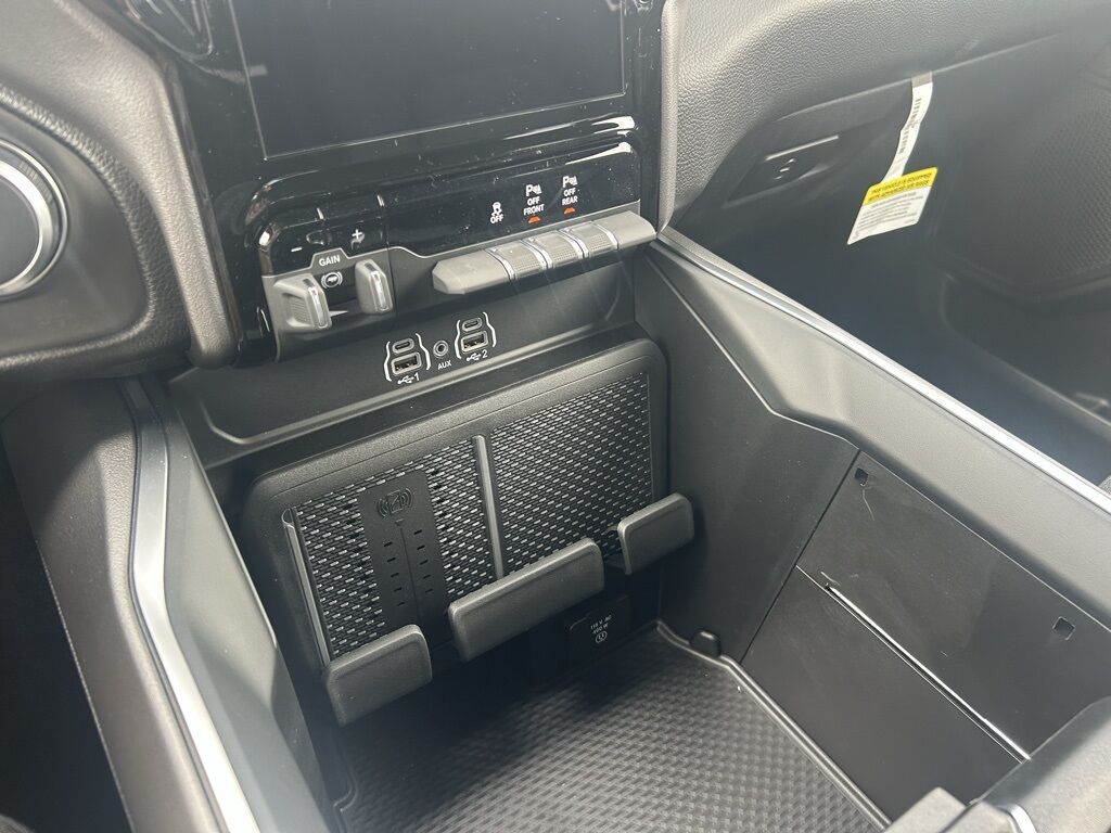 2026 Ram 1500 Big Horn/Lone Star Crestwood KY