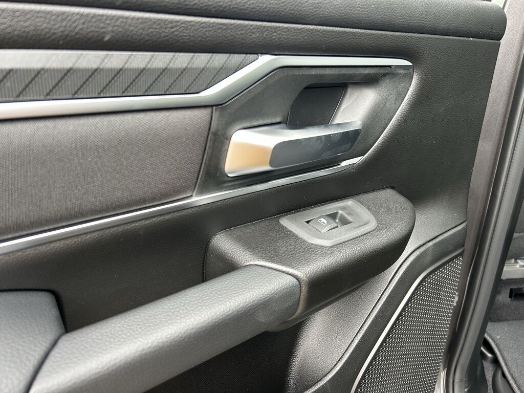 2026 Ram 1500 Big Horn/Lone Star Crestwood KY