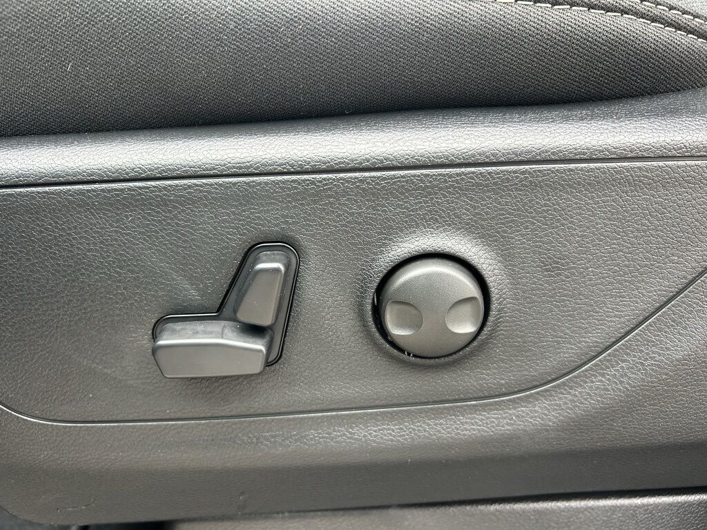 2026 Ram 1500 Big Horn/Lone Star Crestwood KY