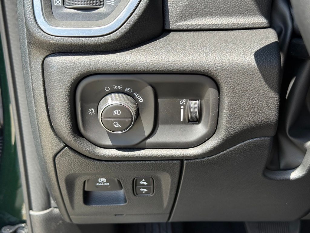 2026 Ram 1500 Big Horn/Lone Star Crestwood KY