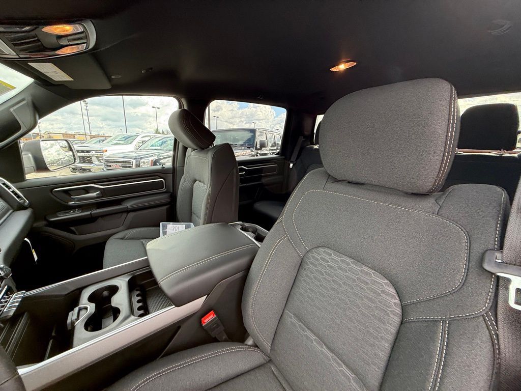 2026 Ram 1500 Big Horn/Lone Star Crestwood KY