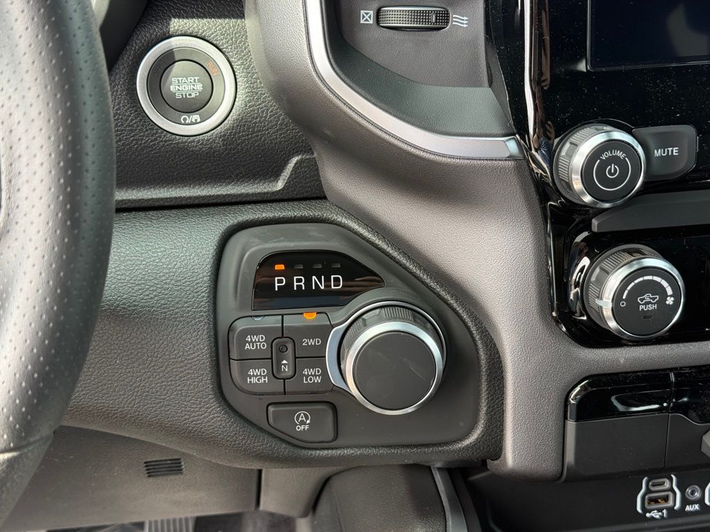 2026 Ram 1500 Big Horn/Lone Star Crestwood KY