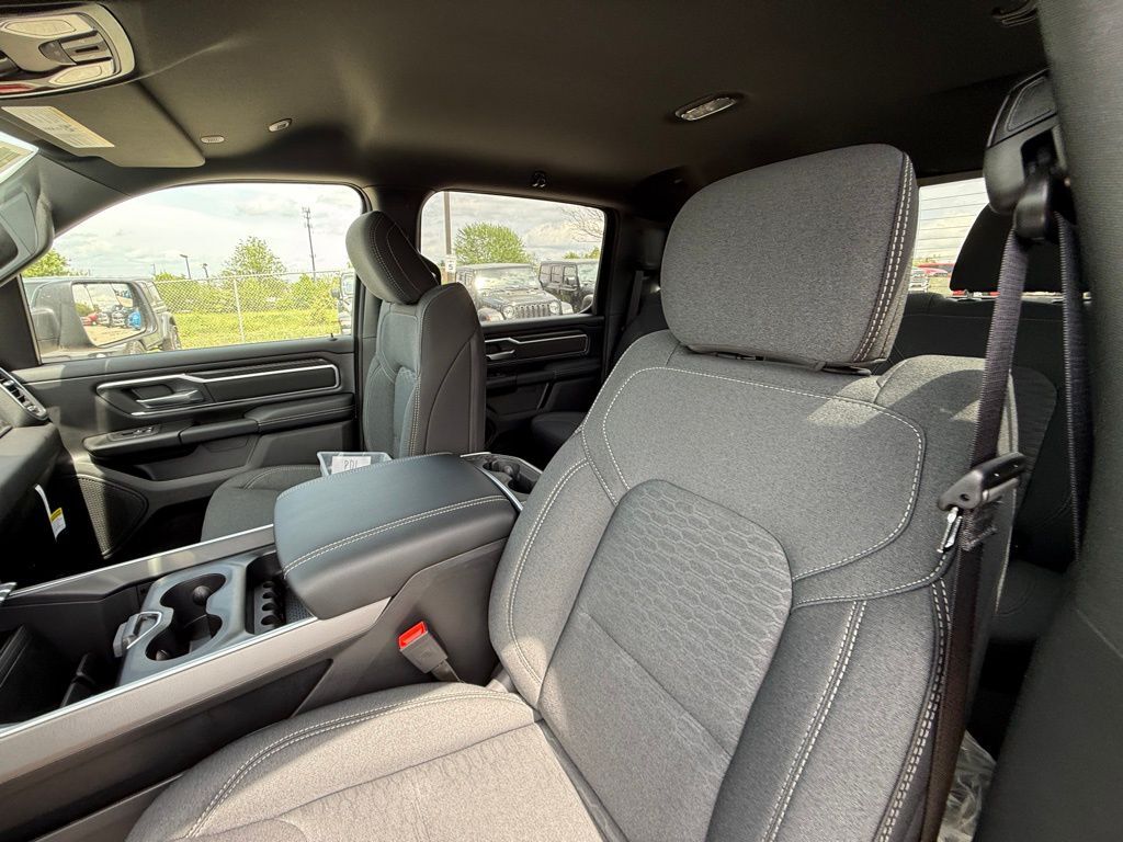 2026 Ram 1500 Big Horn/Lone Star Crestwood KY