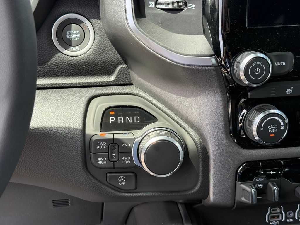 2026 Ram 1500 Big Horn/Lone Star Crestwood KY