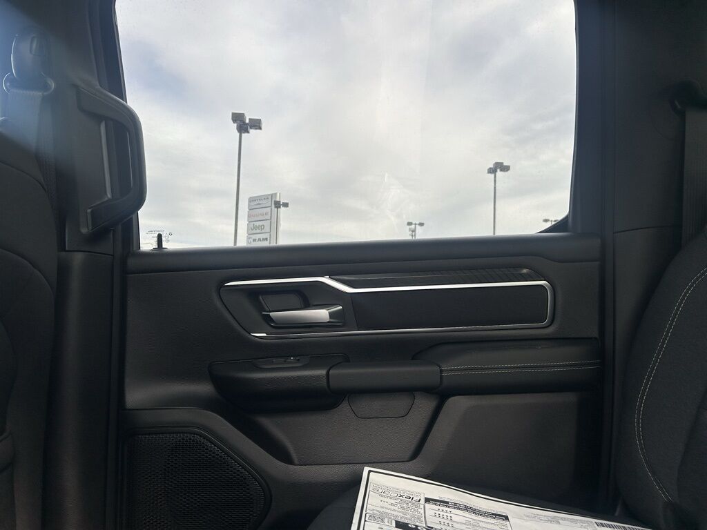 2026 Ram 1500 Big Horn/Lone Star Crestwood KY