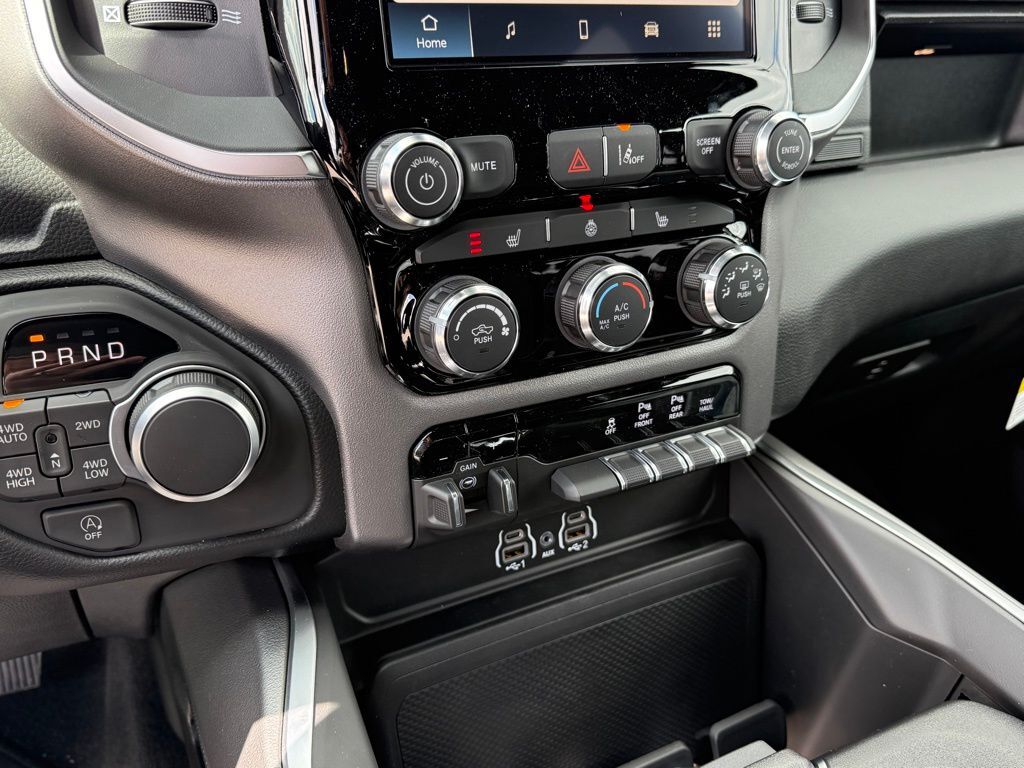 2026 Ram 1500 Big Horn/Lone Star Crestwood KY