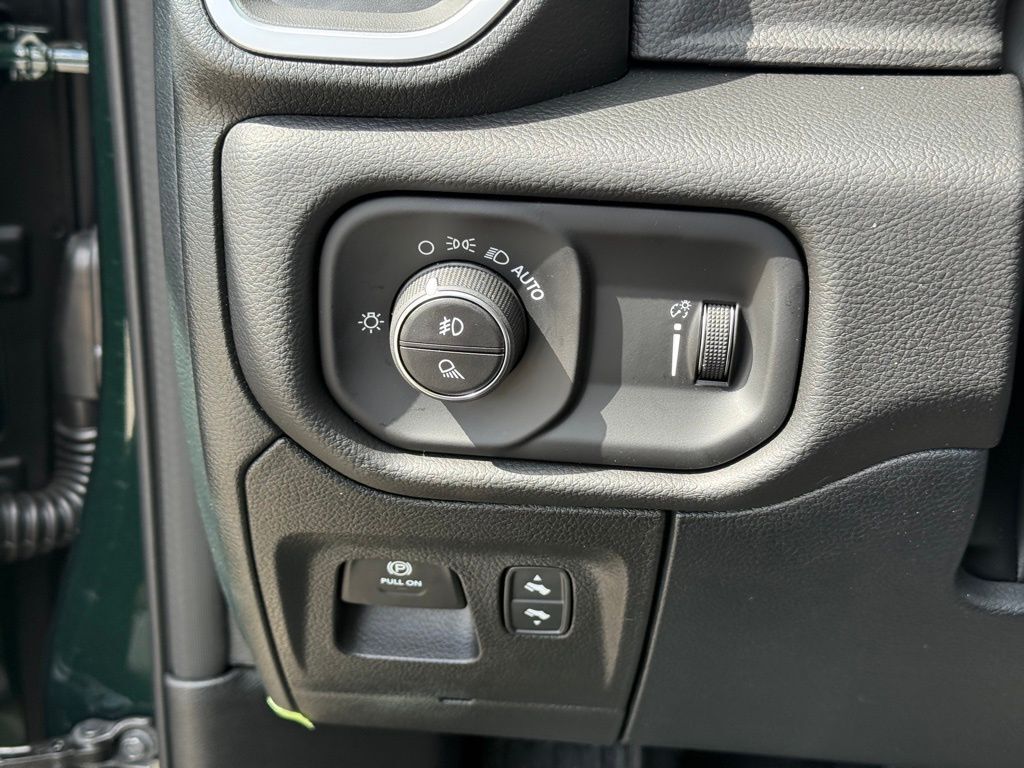 2026 Ram 1500 Big Horn/Lone Star Crestwood KY