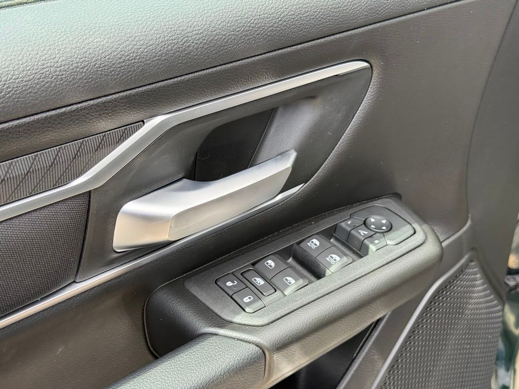 2026 Ram 1500 Big Horn/Lone Star Crestwood KY