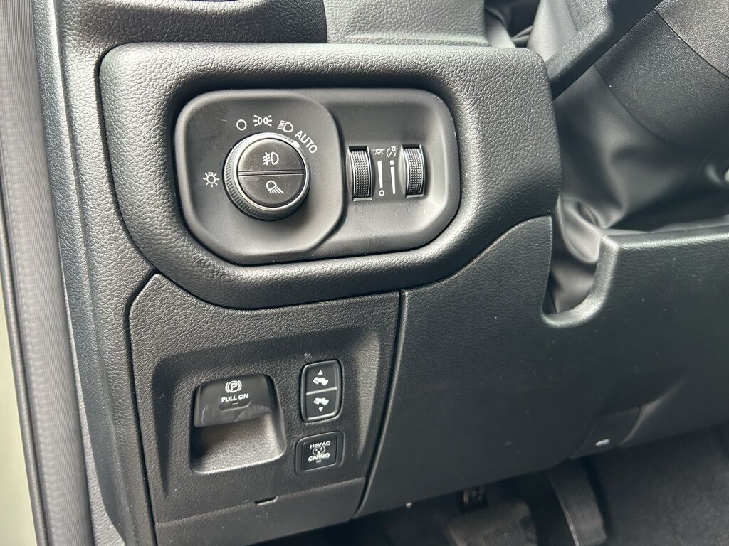 2026 Ram 1500 Big Horn/Lone Star Crestwood KY