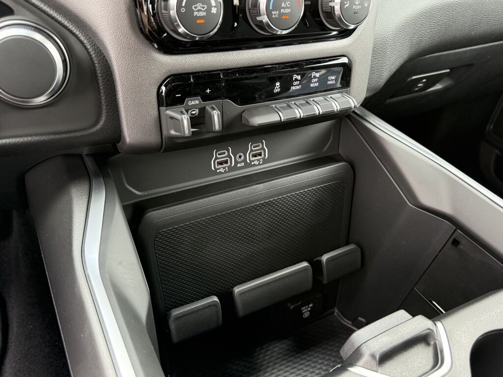 2026 Ram 1500 Big Horn/Lone Star Crestwood KY