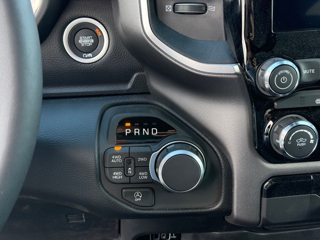 2026 Ram 1500 Big Horn/Lone Star Crestwood KY