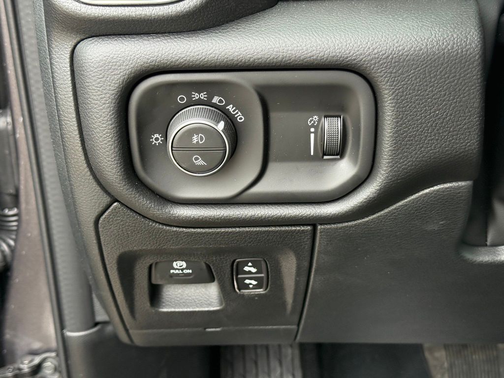 2026 Ram 1500 Big Horn/Lone Star Crestwood KY