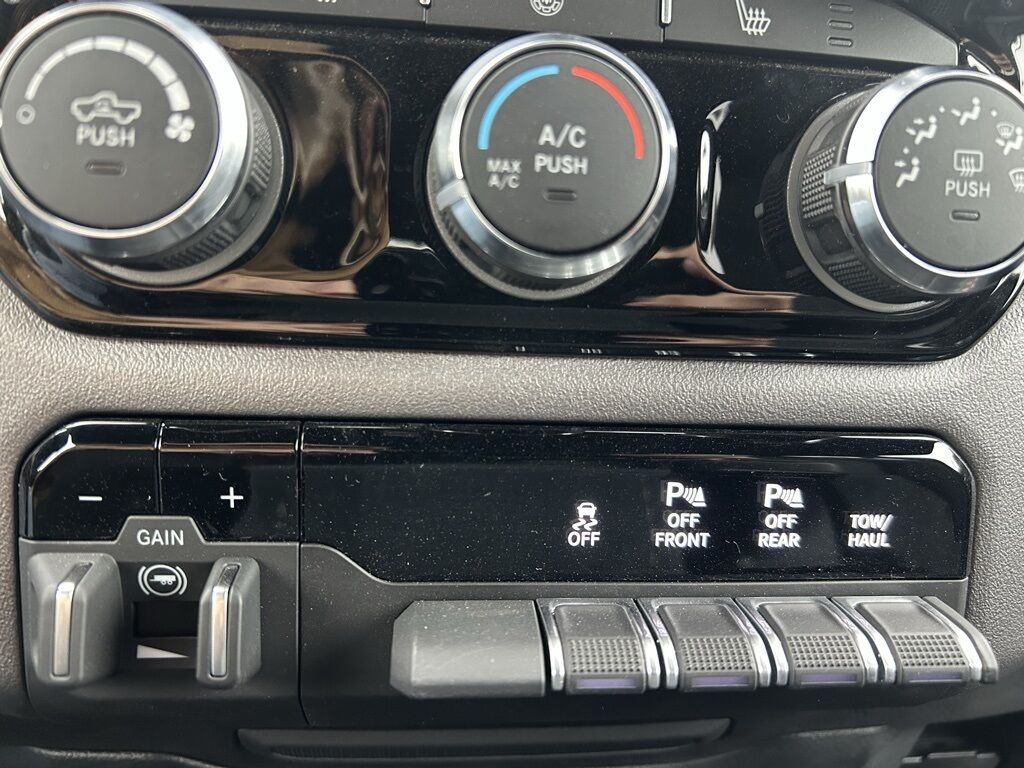 2026 Ram 1500 Big Horn/Lone Star Crestwood KY