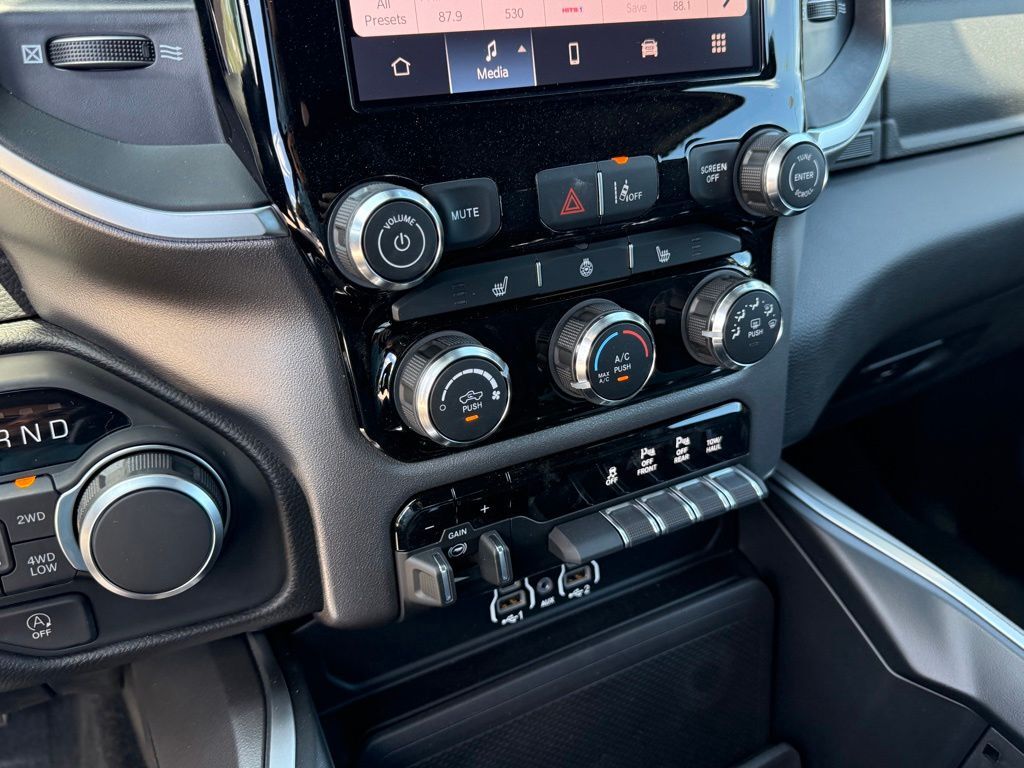 2026 Ram 1500 Big Horn/Lone Star Crestwood KY