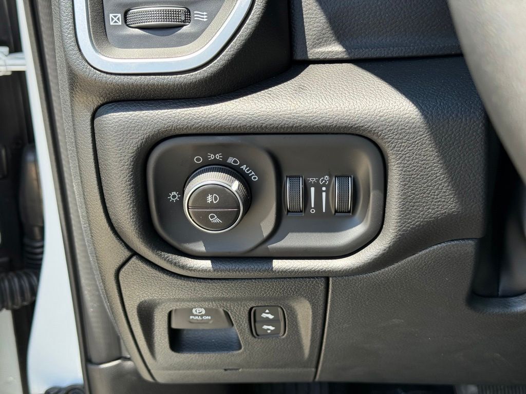 2026 Ram 1500 Big Horn/Lone Star Crestwood KY