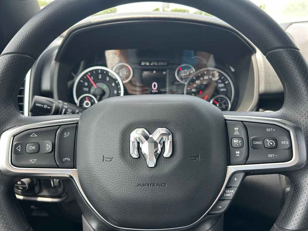 2026 Ram 1500 Big Horn/Lone Star Crestwood KY