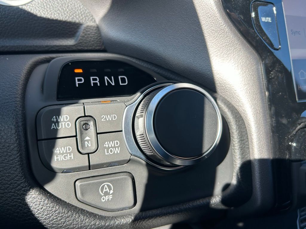 2026 Ram 1500 Big Horn/Lone Star Crestwood KY