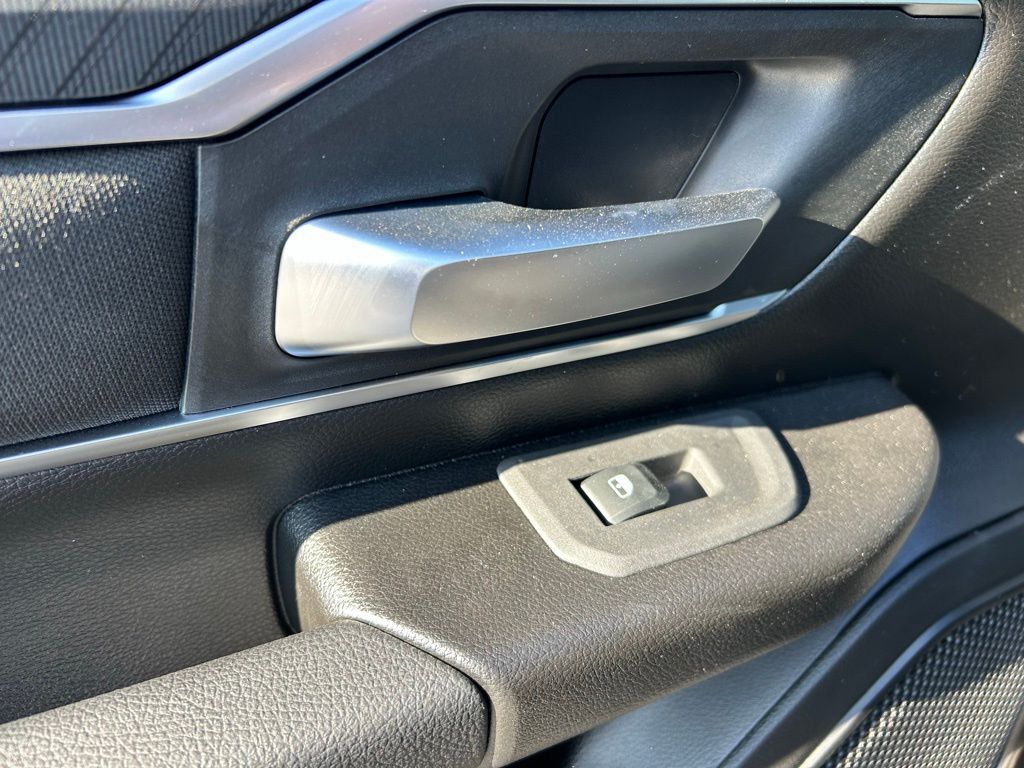 2026 Ram 1500 Big Horn/Lone Star Crestwood KY