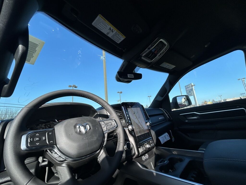 2026 Ram 1500 Big Horn/Lone Star Crestwood KY