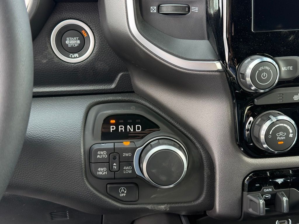 2026 Ram 1500 Big Horn/Lone Star Crestwood KY