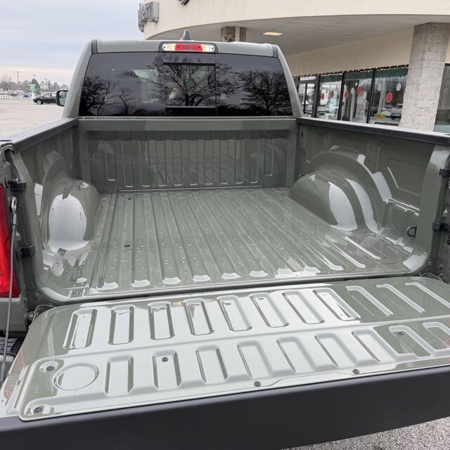 2026 Ram 1500 Big Horn/Lone Star Herrin IL