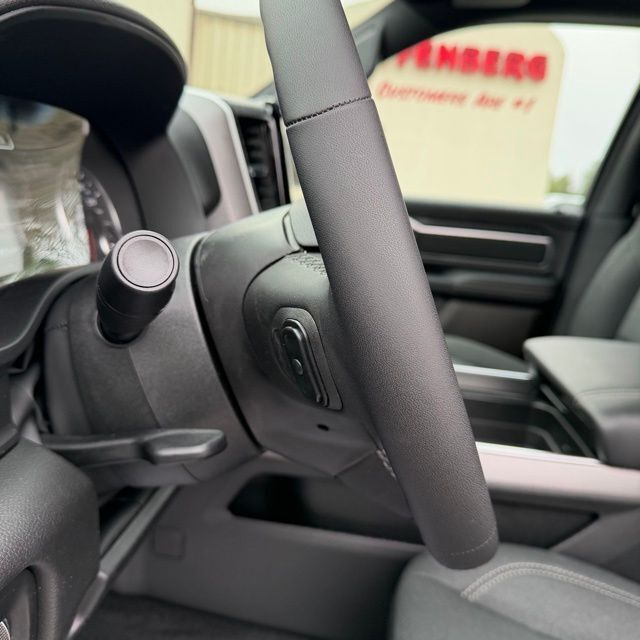 2026 Ram 1500 Big Horn/Lone Star Herrin IL