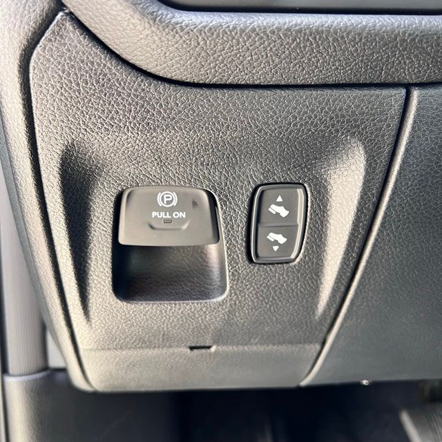 2026 Ram 1500 Big Horn/Lone Star Herrin IL