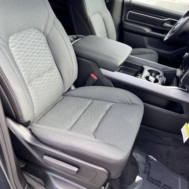 2026 Ram 1500 Big Horn/Lone Star Herrin IL