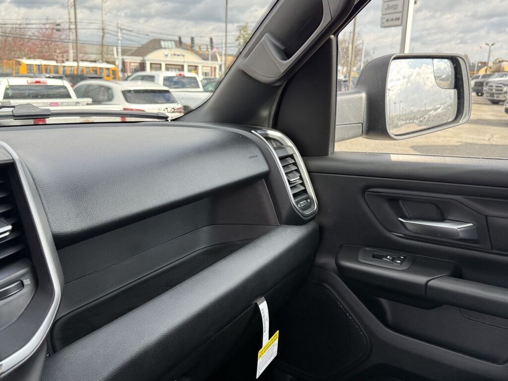 2026 Ram 1500 Express Crestwood KY