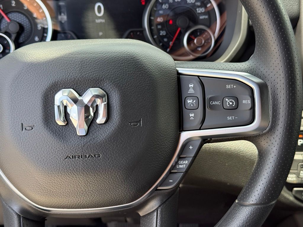 2026 Ram 1500 Express Crestwood KY