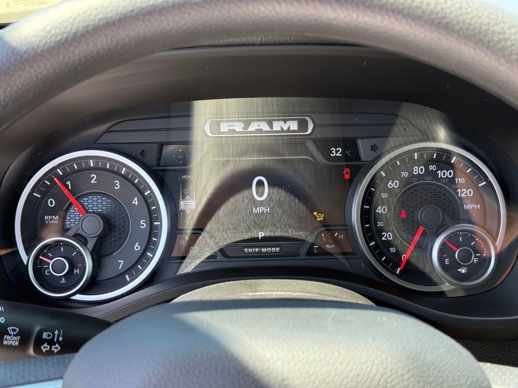 2026 Ram 1500 Express Crestwood KY