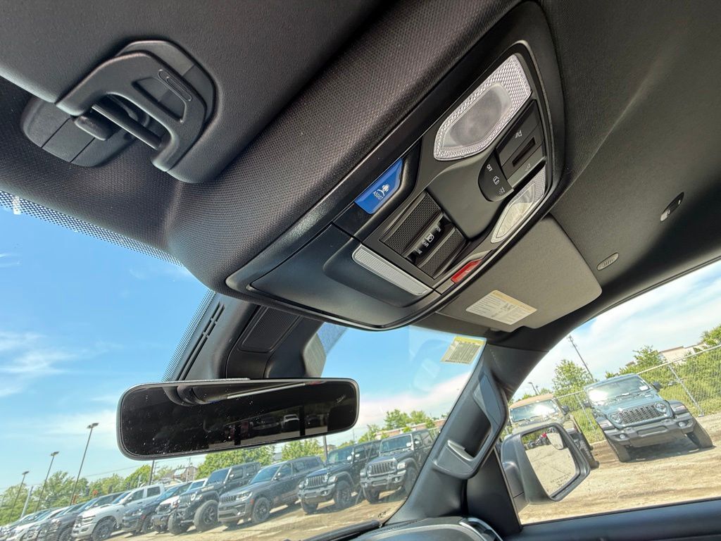 2026 Ram 1500 Express Crestwood KY