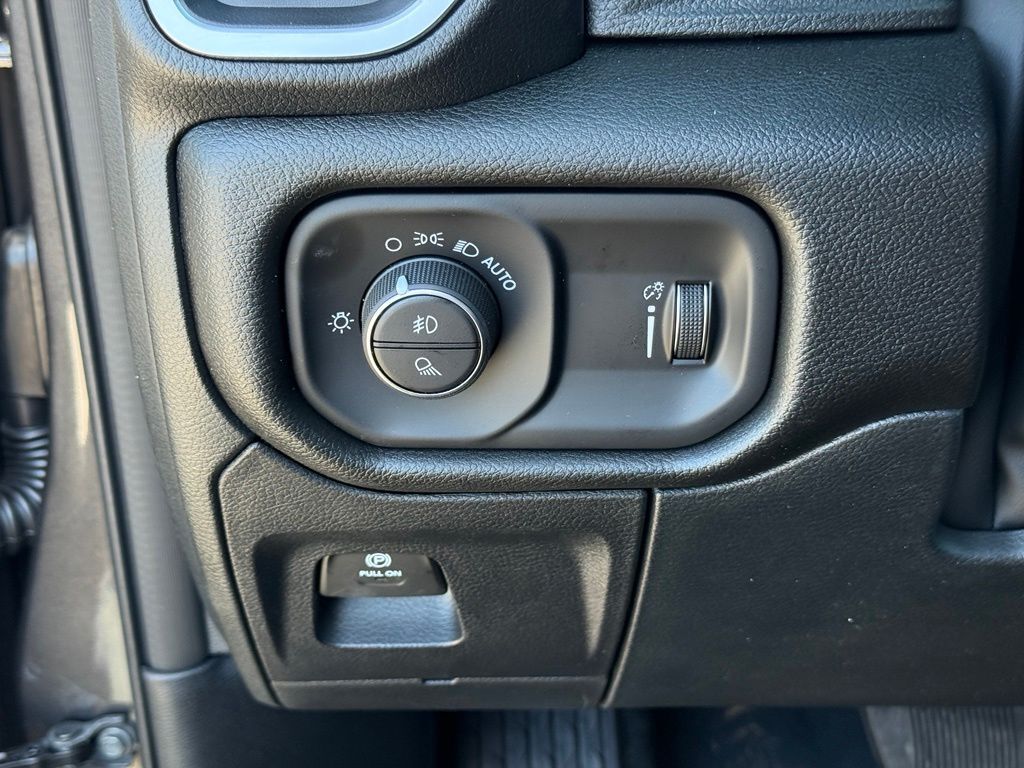 2026 Ram 1500 Express Crestwood KY