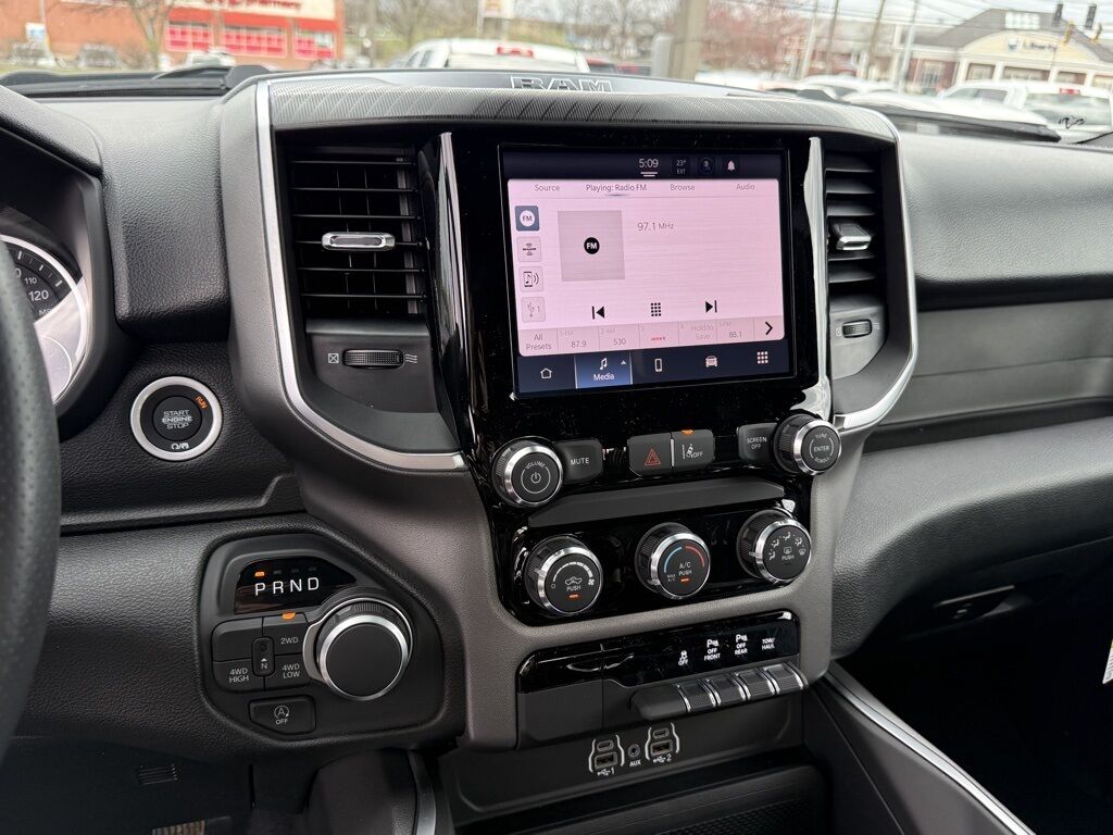 2026 Ram 1500 Express Crestwood KY