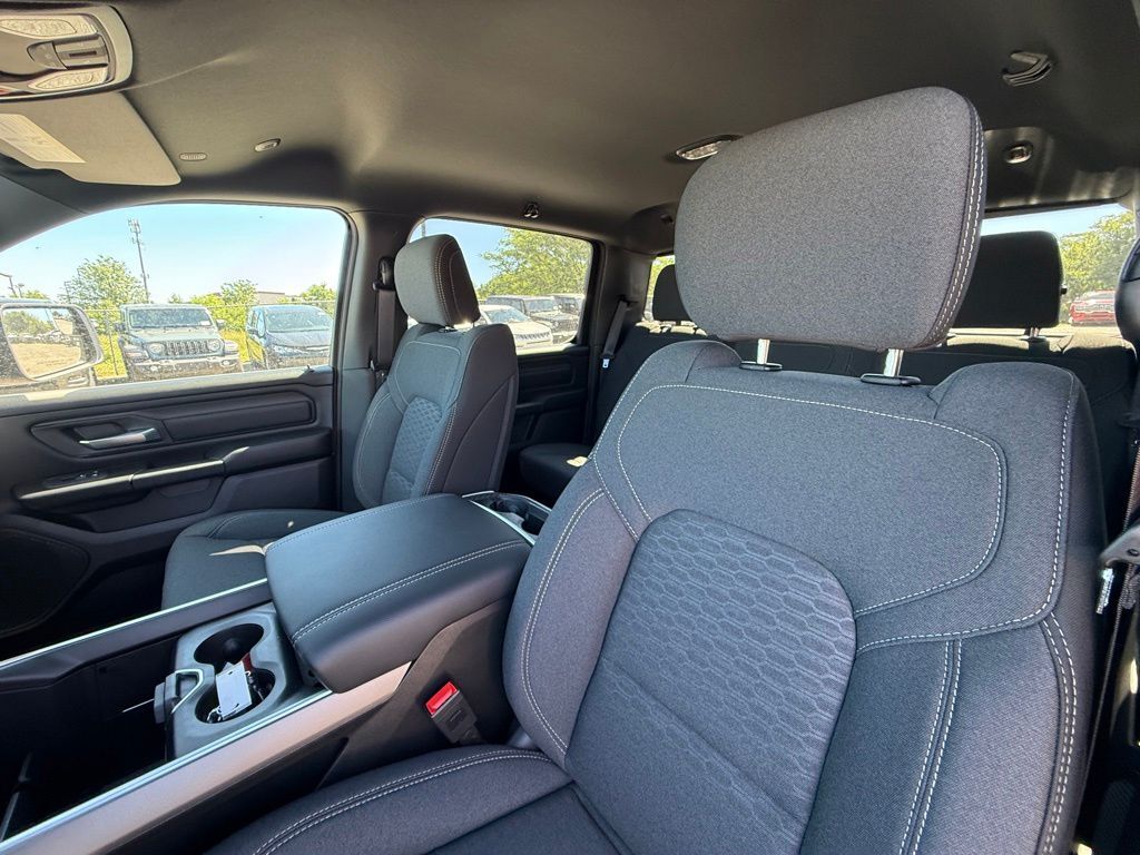 2026 Ram 1500 Express Crestwood KY