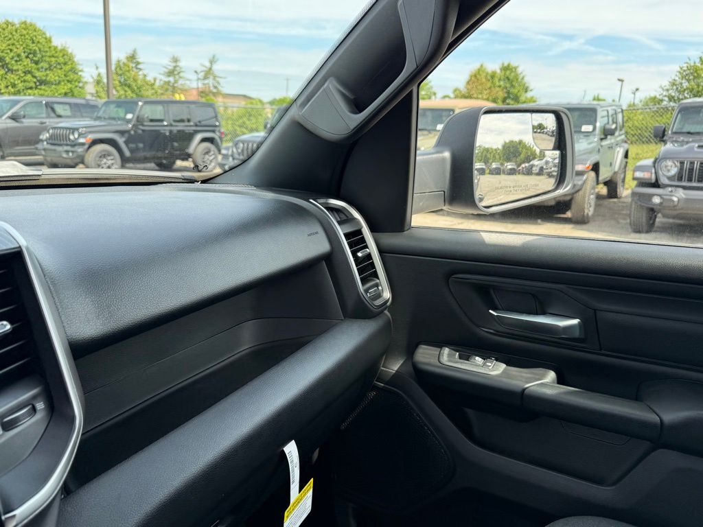 2026 Ram 1500 Express Crestwood KY
