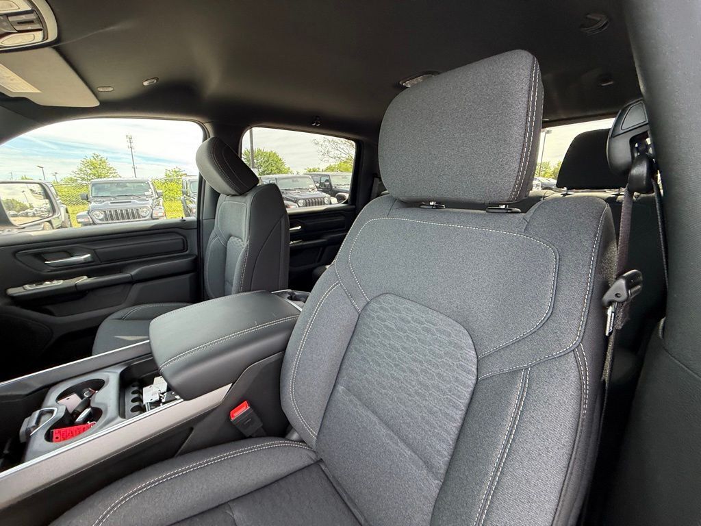2026 Ram 1500 Express Crestwood KY