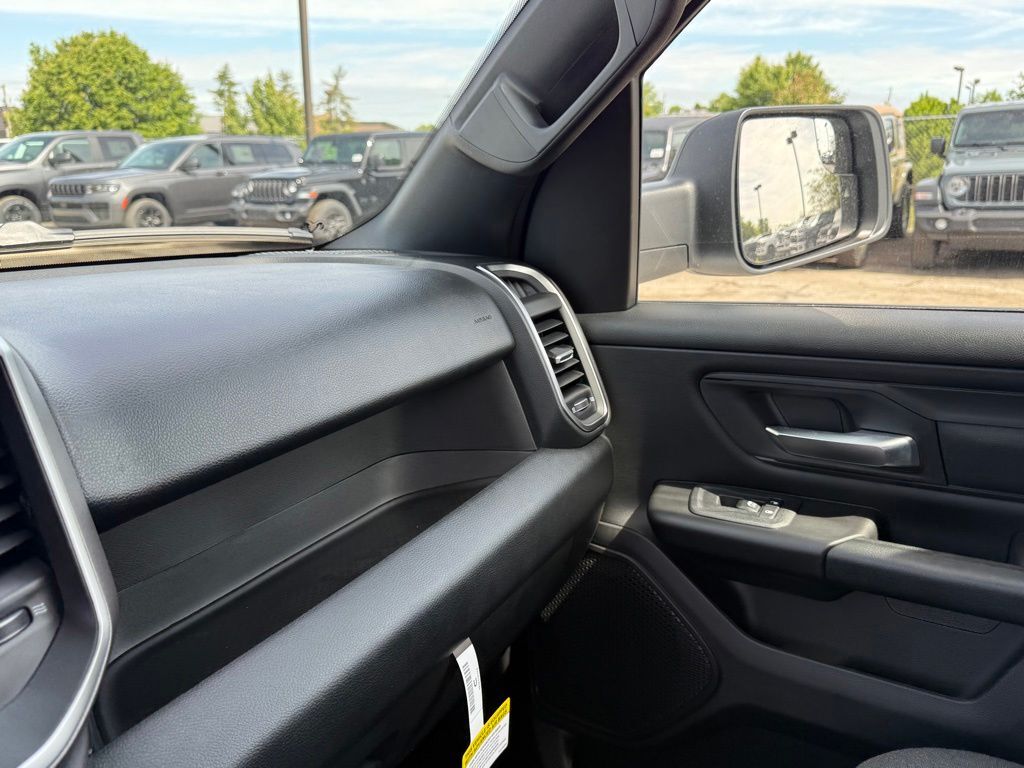 2026 Ram 1500 Express Crestwood KY